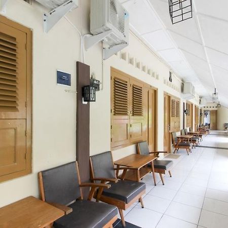 Reddoorz Near Rs Sarjito Yogyakarta Hotell Eksteriør bilde