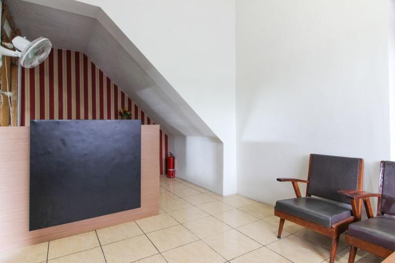 Reddoorz Near Rs Sarjito Yogyakarta Hotell Eksteriør bilde