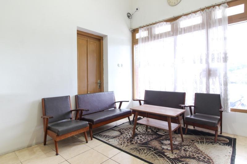 Reddoorz Near Rs Sarjito Yogyakarta Hotell Eksteriør bilde